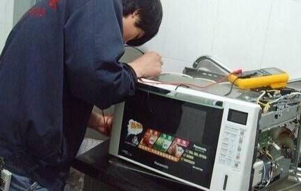 坚守家电维修 夕阳行业里的匠心与韧性